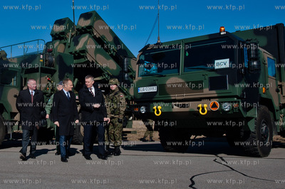 Siemirowice. 44 Baza Lotnictwa Morskiego. Wizyta premiara...