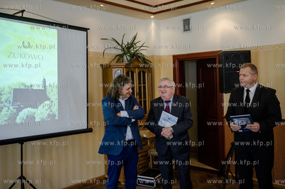 Restauracja Gryf w Zukowie. Promocja albumu Zukowo.
Nz...