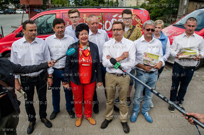 Gdansk. Szafarnia. Lato z SLD. Przedstawiciele Sojuszu...