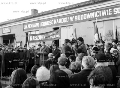 Wiec przeciwko wydarzeniom majowym '46 w Starej Kiszewie...