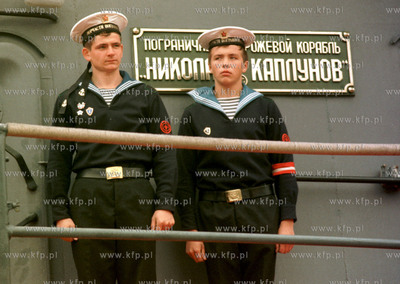 Rosyjscy marynarze floty ochrony pogranicza na pokladzie...