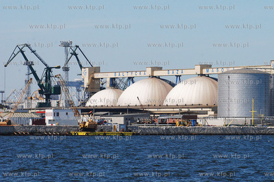 Port w Gdyni. Nz. Baltycka Baza Masowa
16.05.2008
Fot....