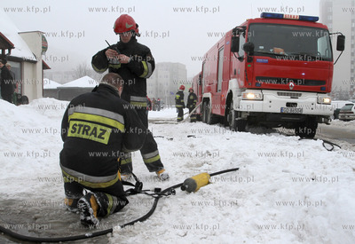 Pozar w sklepie rybnym na Gdanskim osiedlu Morena,...