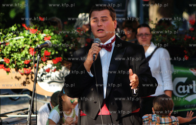 Pierwsze urodziny Galerii Warzywniak mieszczacej sie...