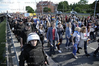 Gdansk I Trojmiejski Marsz Rownosci organizowany przez...