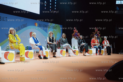 Gdańsk, Ergo Arena. XVI Kongres Kobiet. N/z od lewej:...