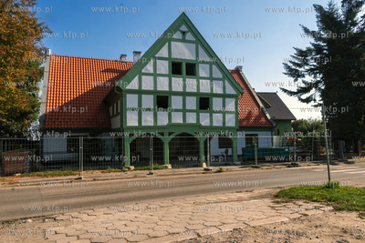 Odbudowa zniszczonego po pożarze zabytkowego domu...