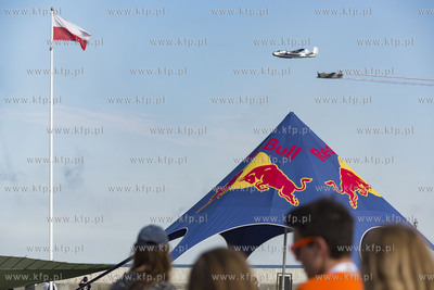 Red Bull Konkurs Lotów w Gdyni. akrobacja grupowa...
