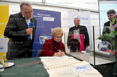 Gdansk. Rebiechowo. Uroczystosc wmurowania kamienia...