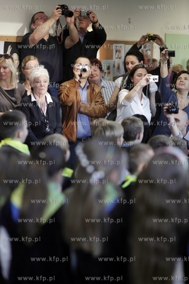 Szkola podstawowa nr 9 w Sopocie. Uroczystosc pasowania...