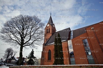 Sierakowice. Kosciol p.w. sw Jana Chrzciciela.
07.02.2013
fot....
