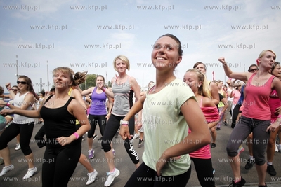 Gdansk.PGE Arena. Maraton Zumby, proba pobicia rekordu...