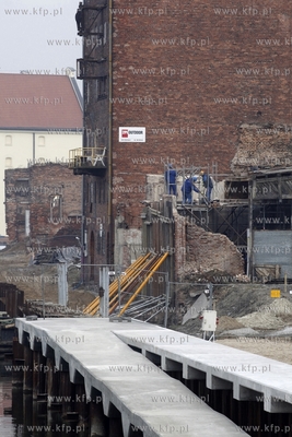 Spichlerz Woli Leb na Wyspie Spichrzow w Gdansku. 19.02.2014...