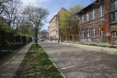 Gdansk Nowy Port. Nz. budynek Lazni przy ul. Strajku...