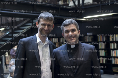 Wernisaż wystawy fotografii Romana Jochera pt. Ojciec...