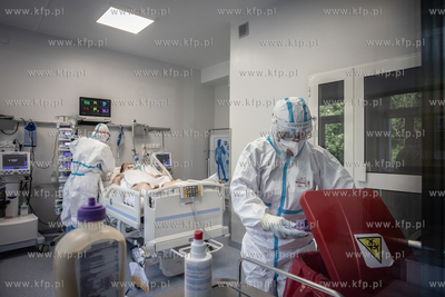 Szpital zakaźny w Gdańsku. Intensywna terapia oddziału...