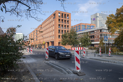 Budowa wyniesionego przejscia dal pieszych na ul. Rajskiej...