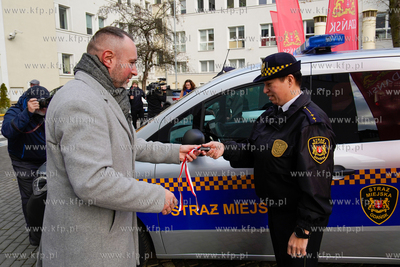 Urząd Miejski w Gdańsku. Przekazanie 3 nowych radiowozów...
