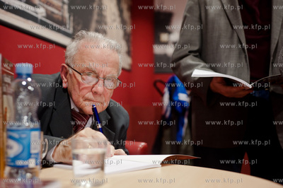 Gdansk. Biblioteka Manhattan w CH Manhattan. Spotkanie...