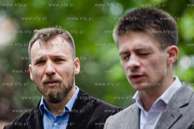 Gdansk. Park przy pomniku Swietopelka. Konferencja...