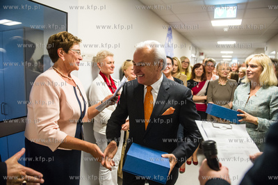 Gdansk. Szpital im. M. Kopernika. Urocyzstosc otwarcia...