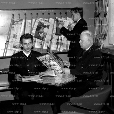 Czytelnia w Klubie Międzynarodowej Książki i Prasy....