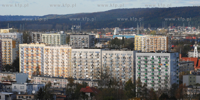 Panorama Gdyni. Nz. Wiezowce w dzielnicy Leszczynki
02.11.2006
Fot....