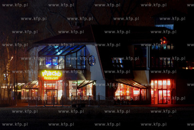 Sopot noca. Nz Restauracja i klub nocny Viva
08.12.2006
Fot....