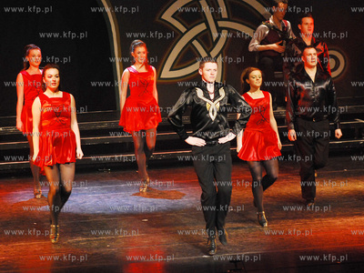 Teatr Muzyczny w Gdyni. Widowisko "Rhytm of the dance"...