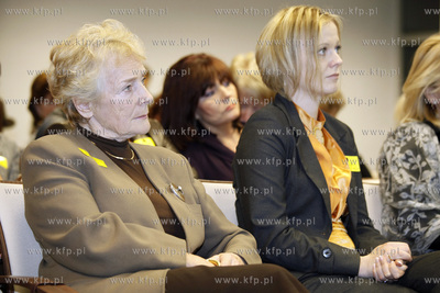 Gdansk. Park Naukowo - Techniczny. Kongres Kobiet -...