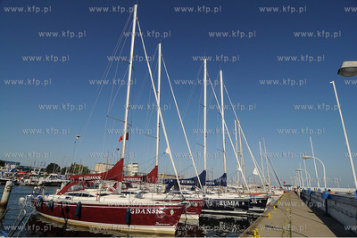 Przystan Jachtowa Marina Gdynia. IV Targi Sportow Wodnych...