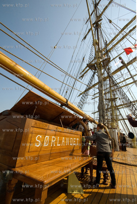 Najstarsza trojmasztowa fregata swiata, norweski S/S...