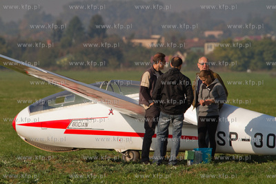 Aeroklub Gdanski w Pruszczu Gdanskim. Bryza Extra 2014....