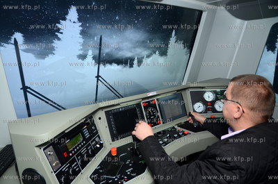 Gdynia. Prezentacja symulatora lokomotywy SIMTRAQ....