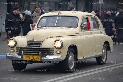 Rumia. Parada z okazji 106. rocznicy odzyskania niepodleg?o?ci...