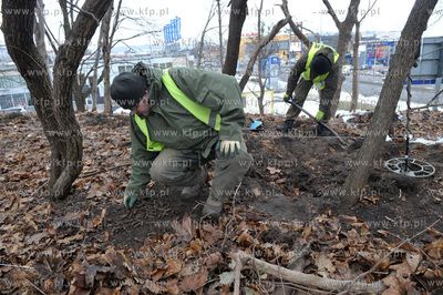 Poszukiwania przez firme Explosive niewybuchow i niewypalow...