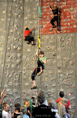 Wspinaczkowe igrzyska dla dzieci i mlodziezy zorganizowane...
