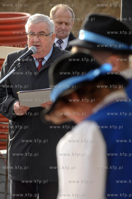 Banino, ul. Tuchomska. Uroczystosc wmurowania kamienia...