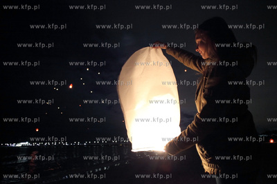 Sopot. Swieto Niepodleglosci. Wypuszczenie lampionow.

11.11.2013

fot....