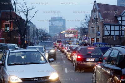 Gdansk. Korek na ul. Podmlynskiej.
19.12.2013
fot....