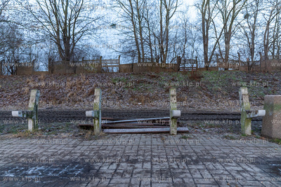 Rewitalizacja Opływu Motławy. Nz. ławka 03.02.2023...