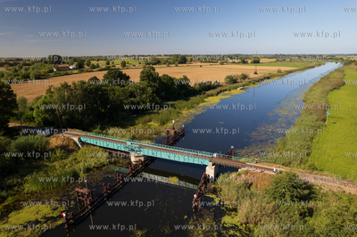 Żuławka Kolej Dojazdowa. Most obrotowy w Rybinie....