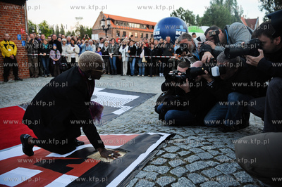 Gdansk. Dziedziniec Polskiej Filharmoni Baltyckiej....