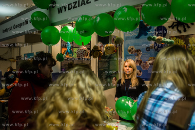 Uniwersytet Gdanski. Wydzial Prawa i Administracji....