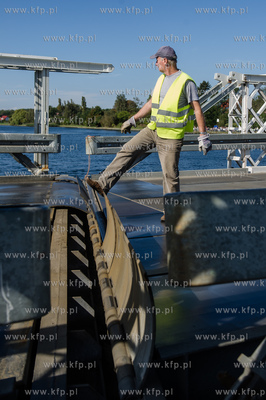 Gdańsk. Wyspa Sobieszewska. Uroczystość wbicia pierwszej...