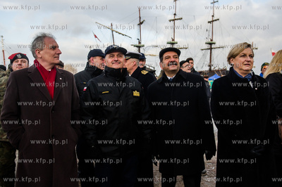 Gdynia. Skwer Kościuszki. Piknik wojskowy pt. Bezpieczna...