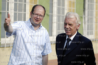 Otwarcie boiska pilkarskiego ze sztuczna nawirzchnia...