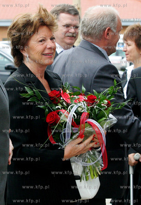 Do Szczecina przyjechala komisarz UE Neelie Kroes by...