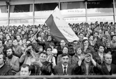 Delegacja Solidarnosci na stadionie klubu Hutnik na...