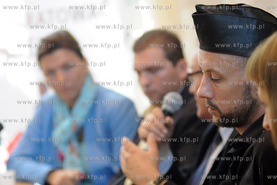 Urzad Miasta Gdyni. Konferencja prasowa dedykowana...